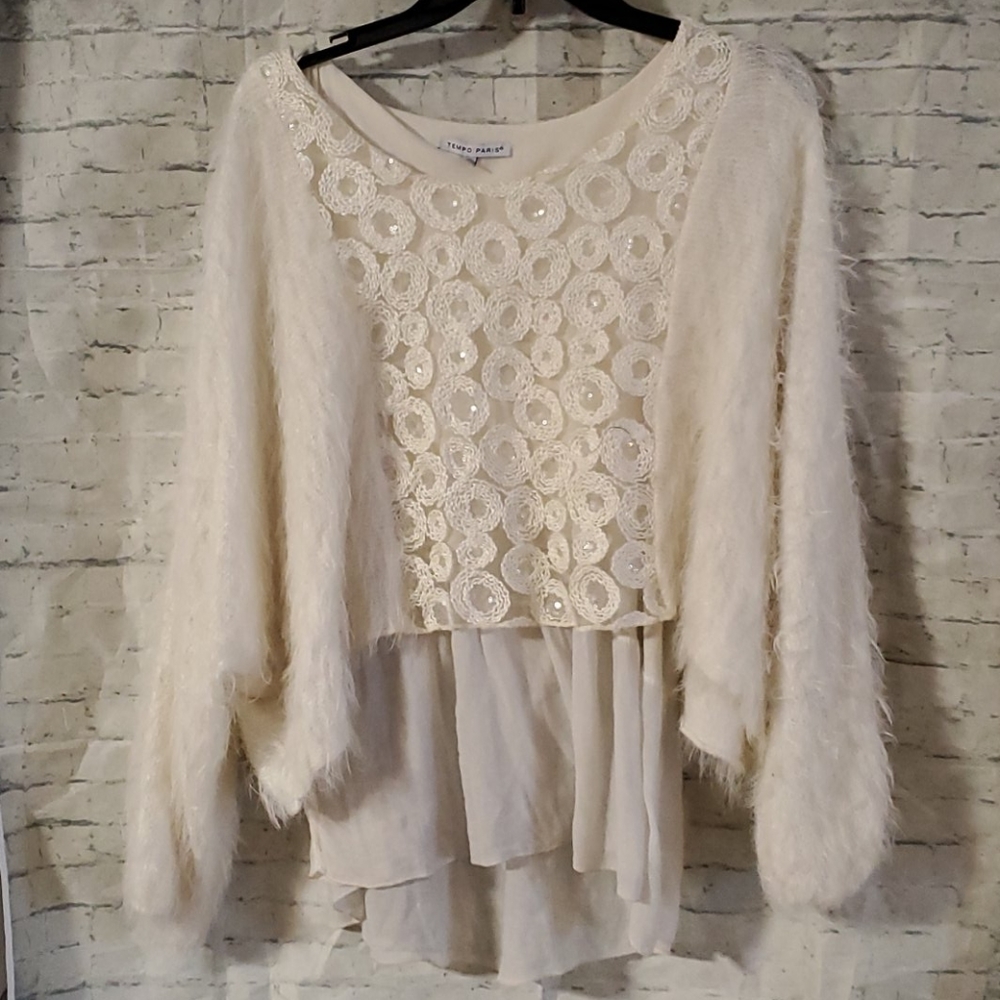Designer top by tempo Paris